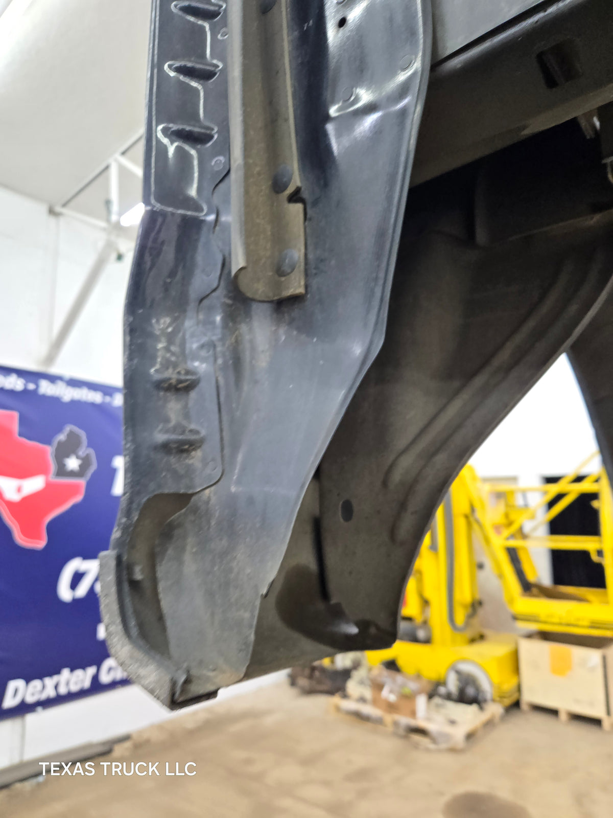 2015-2020 Ford F150 5' 5" Short Bed Without Wheel Lip Molding