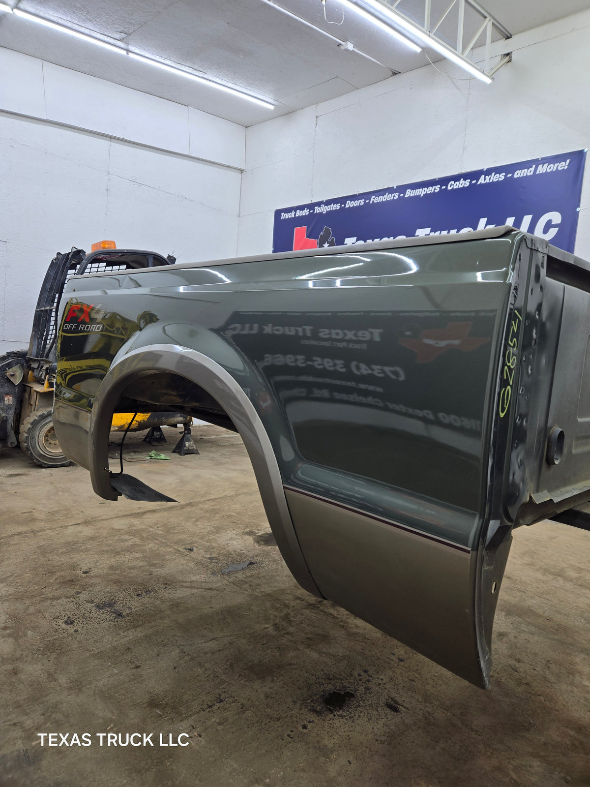 1999-2010 Ford F250 F350 Super Duty 6' 9" Short Truck