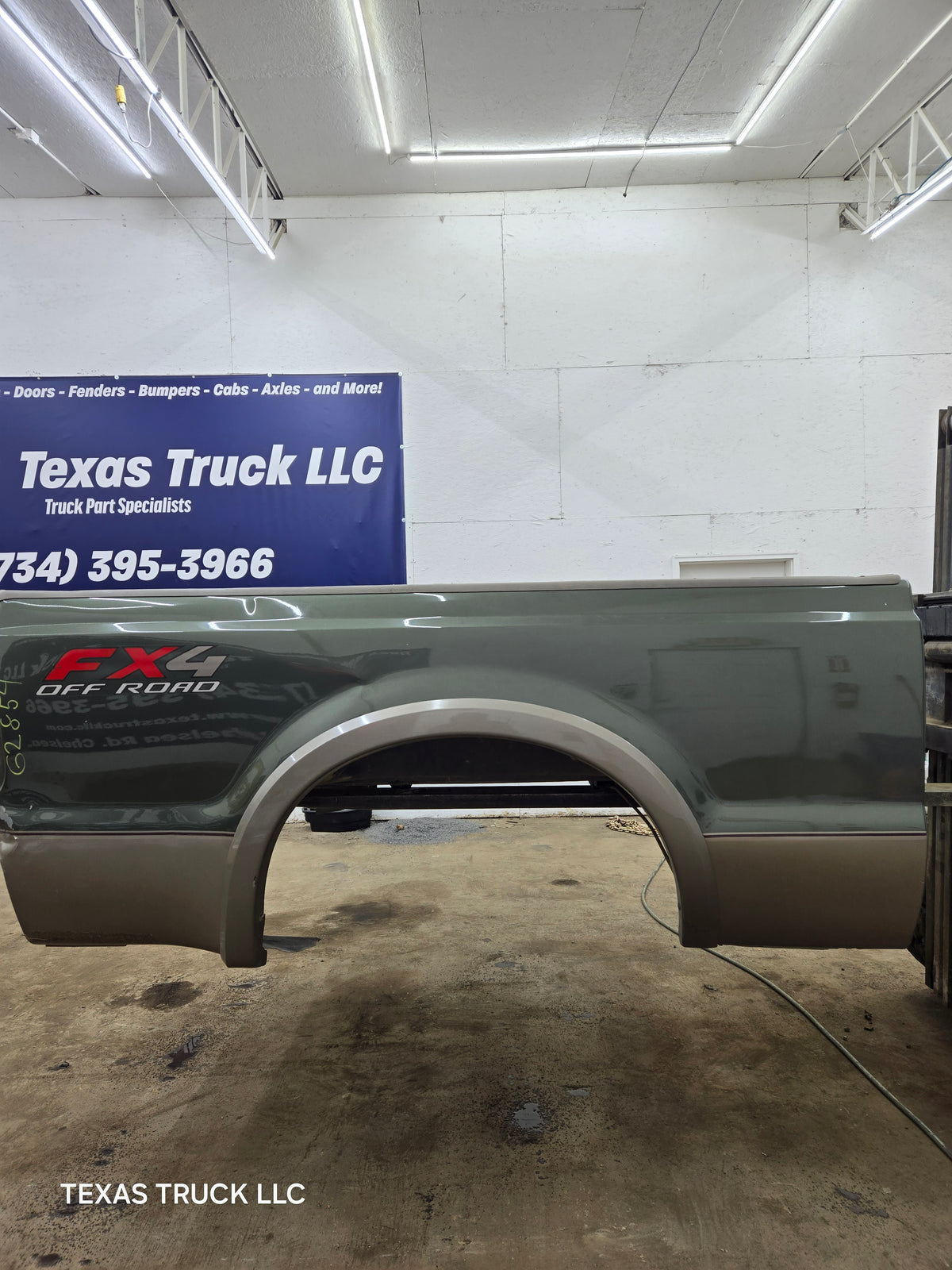 1999-2010 Ford F250 F350 Super Duty 6' 9" Short Truck