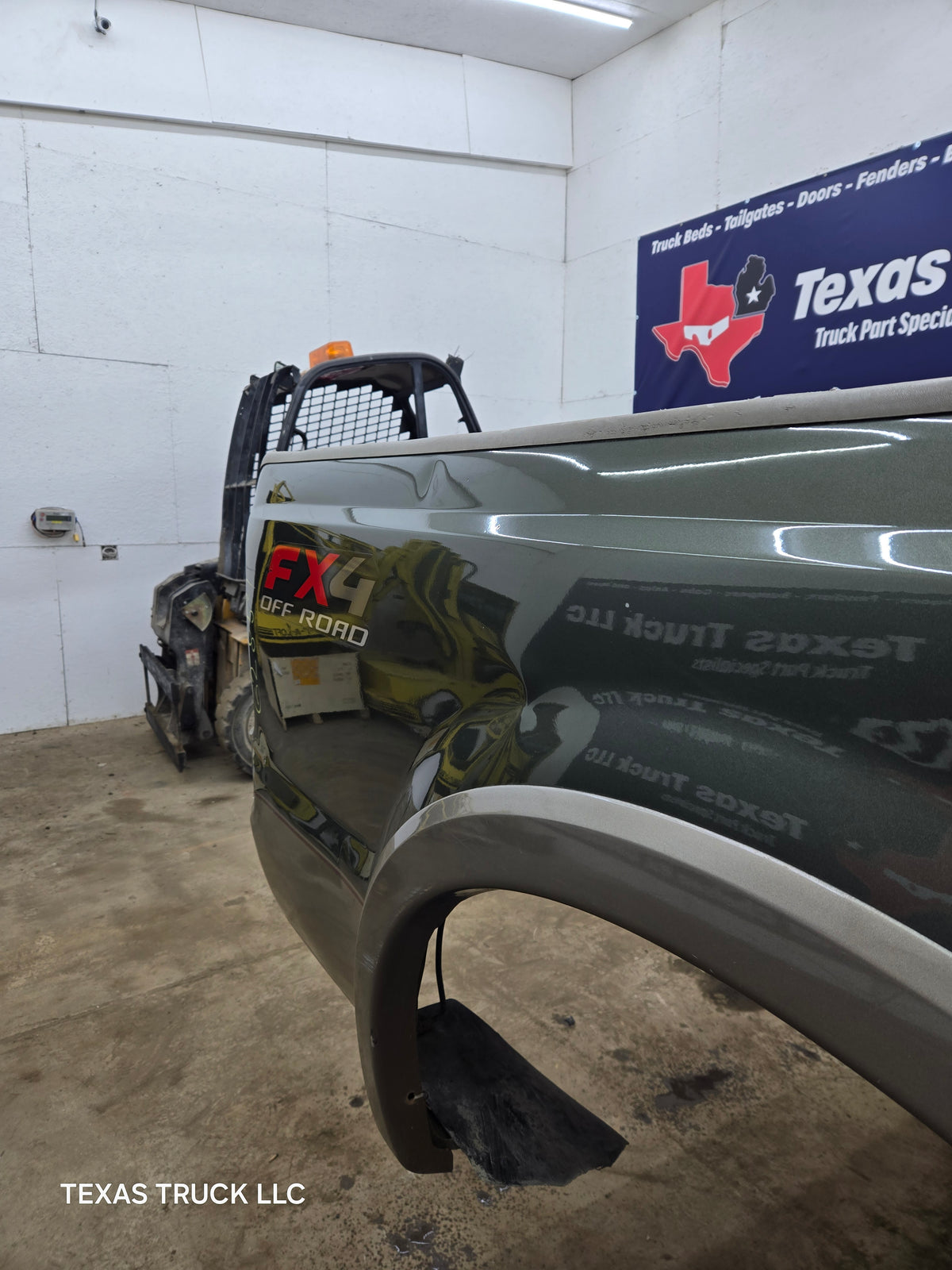 1999-2010 Ford F250 F350 Super Duty 6' 9" Short Truck