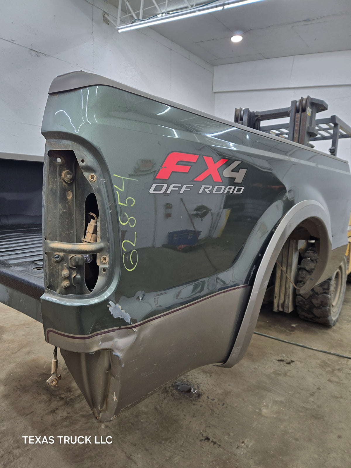 1999-2010 Ford F250 F350 Super Duty 6' 9" Short Truck
