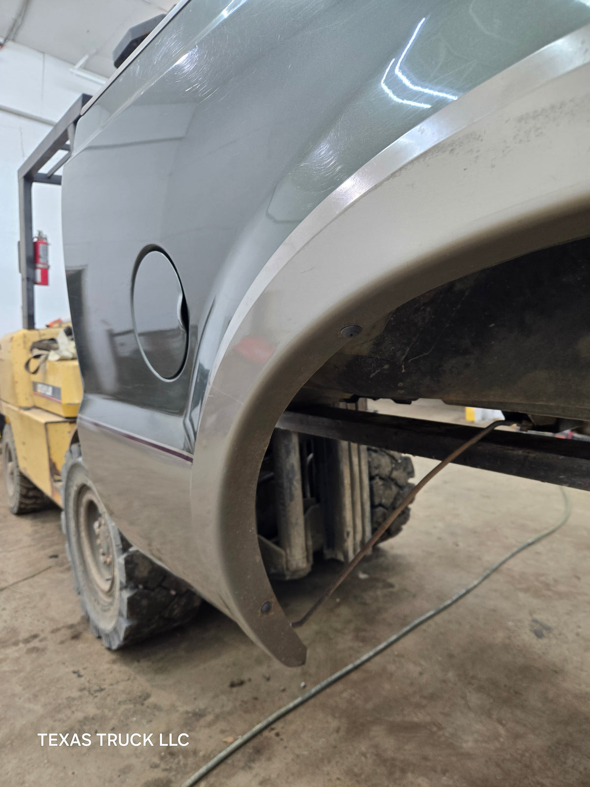 1999-2010 Ford F250 F350 Super Duty 6' 9" Short Truck