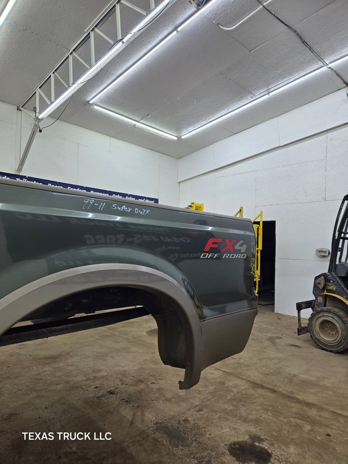 1999-2010 Ford F250 F350 Super Duty 6' 9" Short Truck