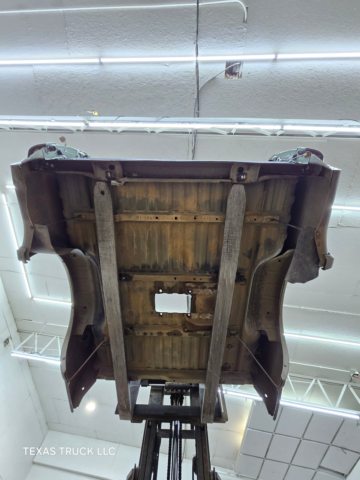 1999-2010 Ford F250 F350 Super Duty 6' 9" Short Truck