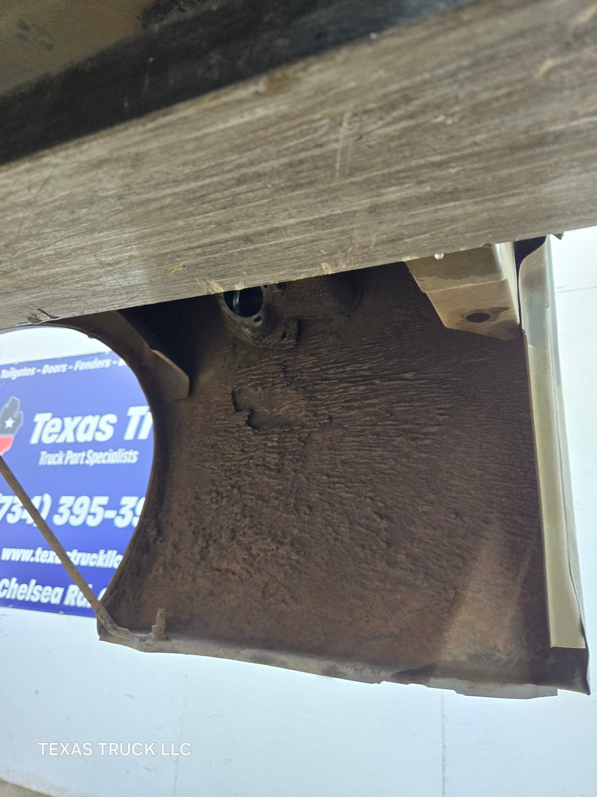 1999-2010 Ford F250 F350 Super Duty 6' 9" Short Truck