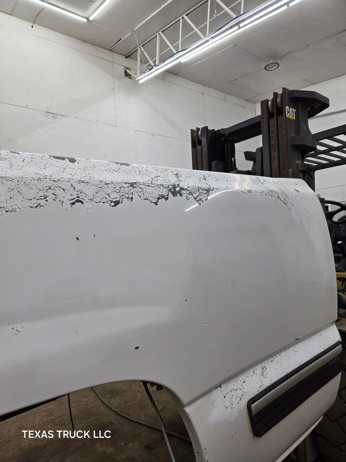 1999-2007 Chevrolet Silverado / GMC Sierra 1500 2500HD 3500HD 6' 6" Short Truck Bed