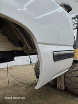 1999-2007 Chevrolet Silverado / GMC Sierra 1500 2500HD 3500HD 6' 6" Short Truck Bed