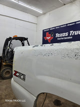 1999-2007 Chevrolet Silverado / GMC Sierra 1500 2500HD 3500HD 6' 6" Short Truck Bed