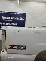 1999-2007 Chevrolet Silverado / GMC Sierra 1500 2500HD 3500HD 6' 6" Short Truck Bed