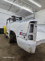 1999-2007 Chevrolet Silverado / GMC Sierra 1500 2500HD 3500HD 6' 6" Short Truck Bed