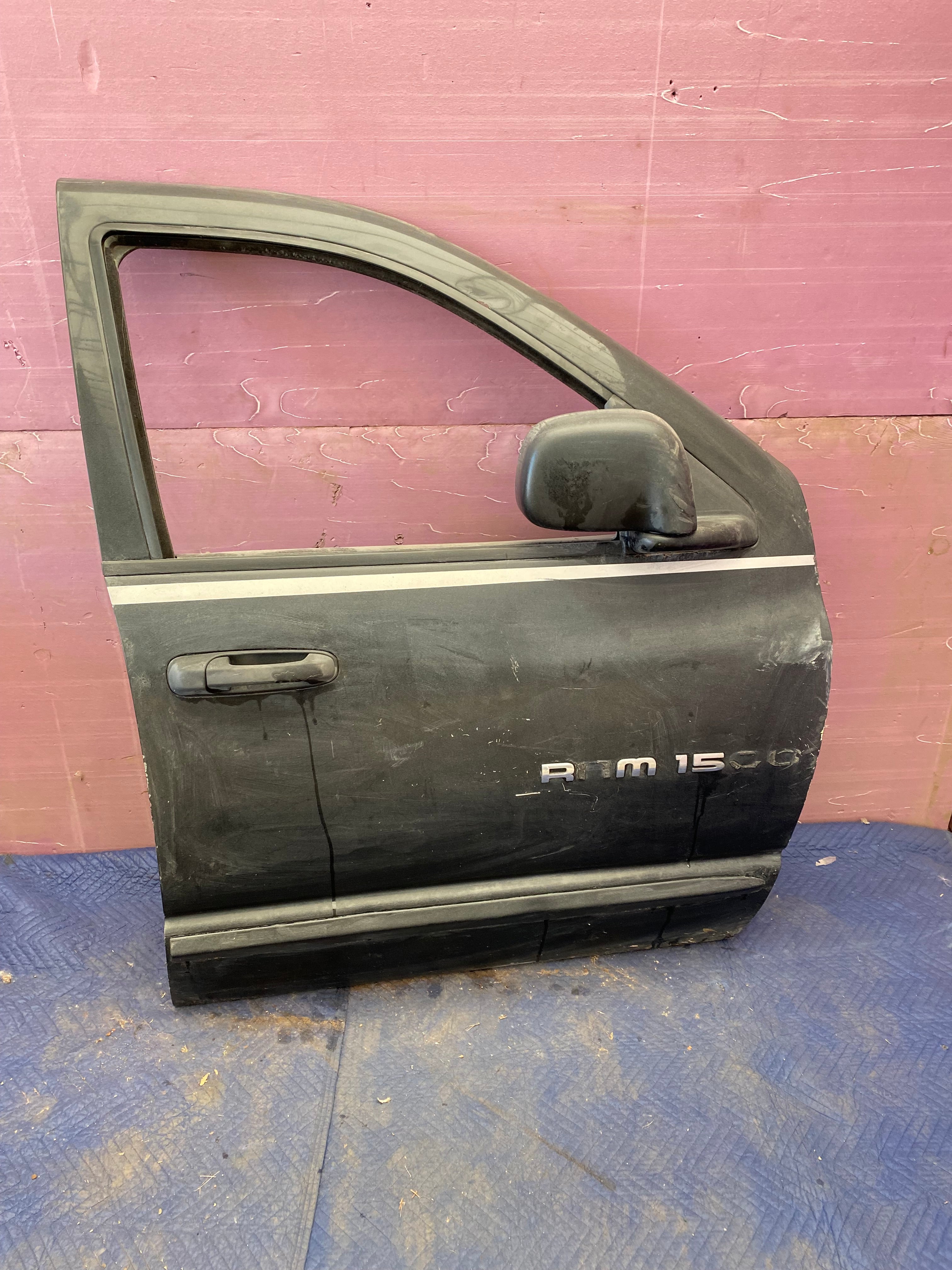 2003 dodge deals ram door panel